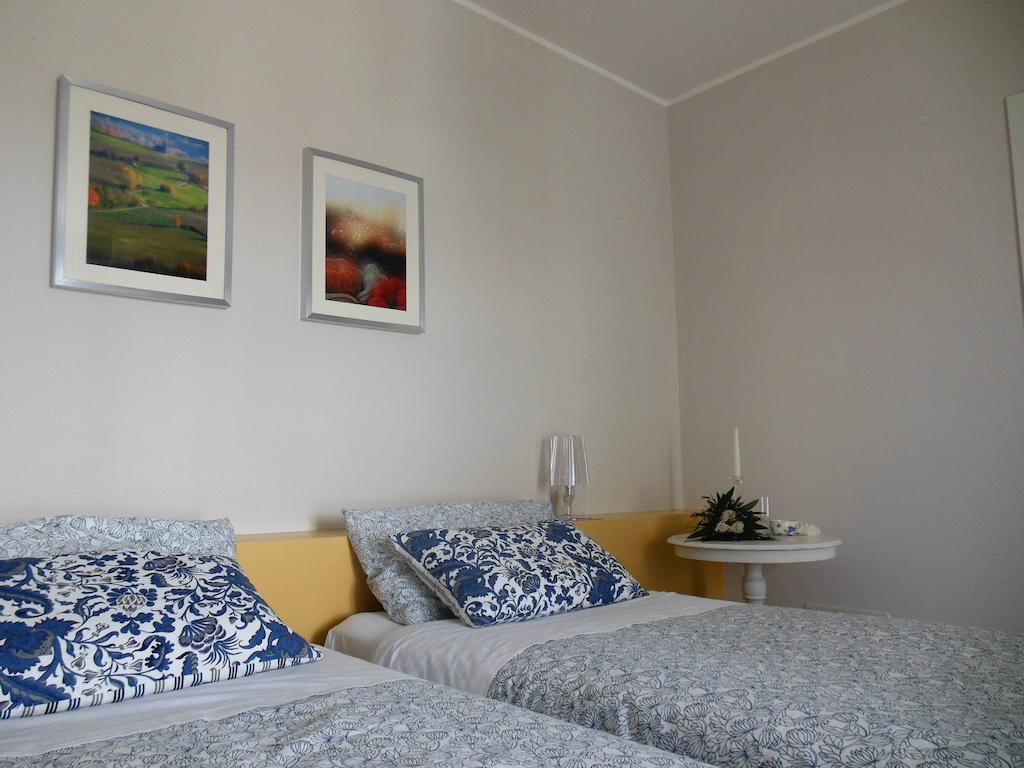 Bed and Breakfast I Perticali Carrù Pokój zdjęcie