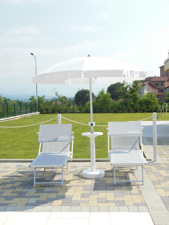 Bed and Breakfast I Perticali Carrù Zewnętrze zdjęcie